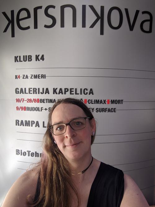 Adriana, the day of arrival at Kersnikova, and after two weeks of quarantine