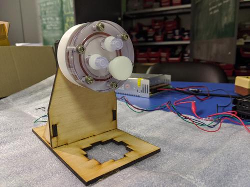 First prototype of the clinostat